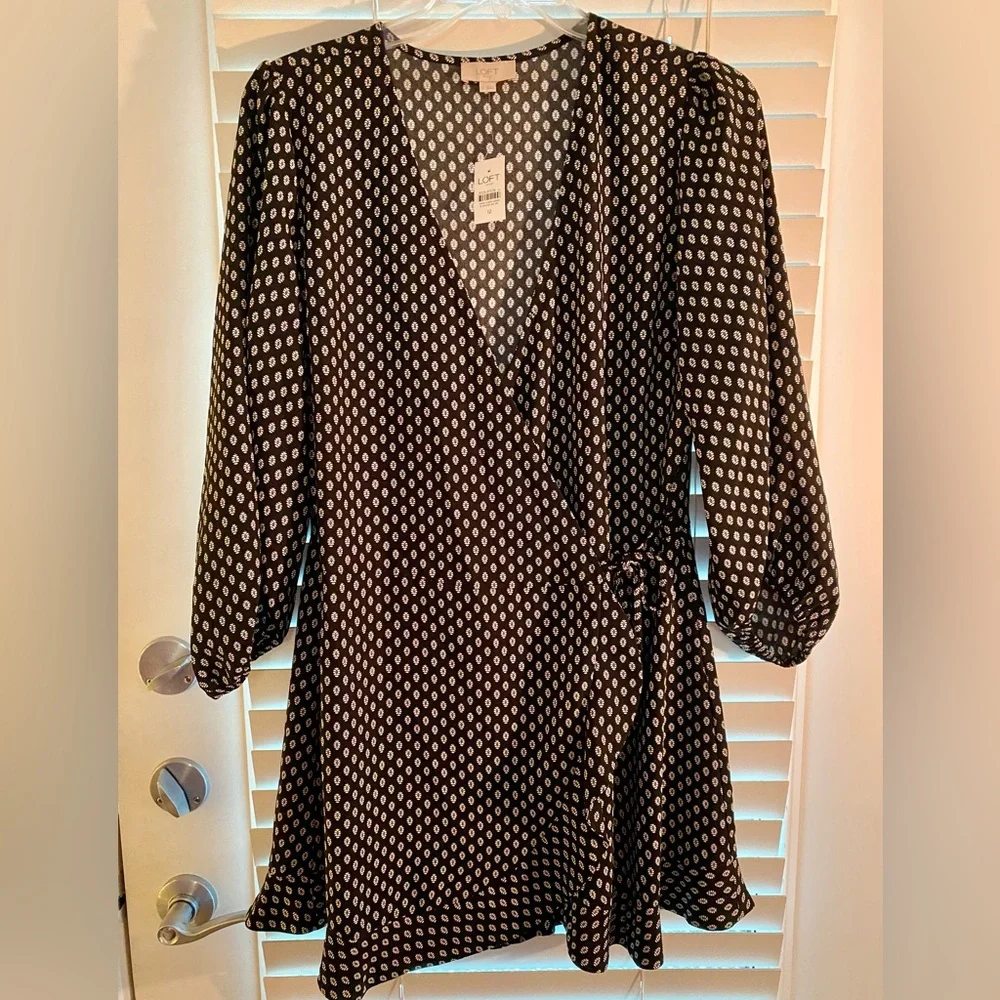 LOFT Wrap Mini Dress - Size 12 - NWT! - Picture 1 of 4